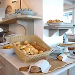 Otel La Goletta 3*